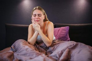 Why Do Toothaches Hurt More at Night?