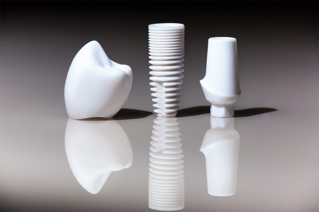 What Are the Differences Between Titanium and Ceramic Implants?